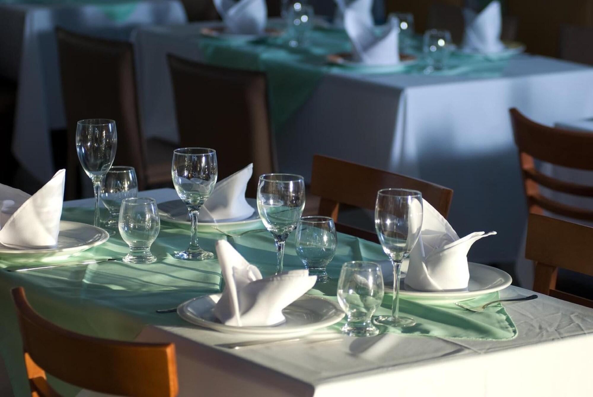 Oyo Hotel Arembepe Beach Hotel, Camacari Kültér fotó
